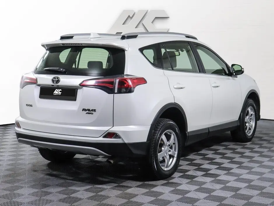 Toyota RAV4, 2016 г.