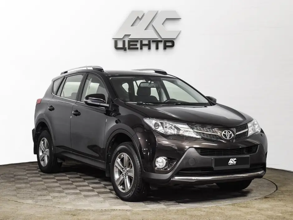 Toyota RAV4, 2015 г.