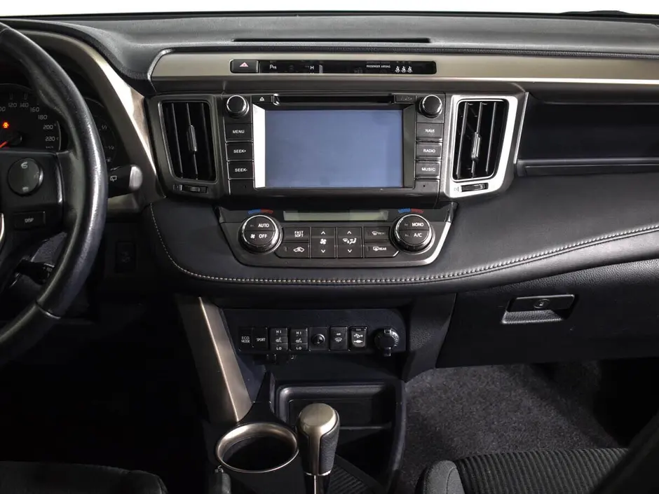 Toyota RAV4, 2015 г.