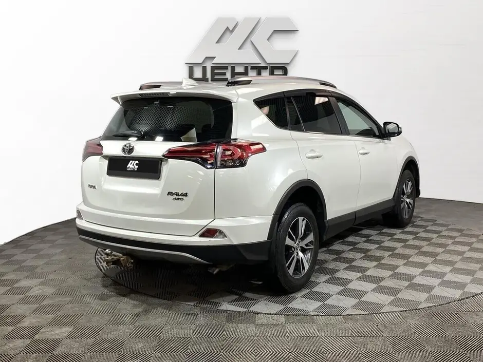 Toyota RAV4, 2017 г.