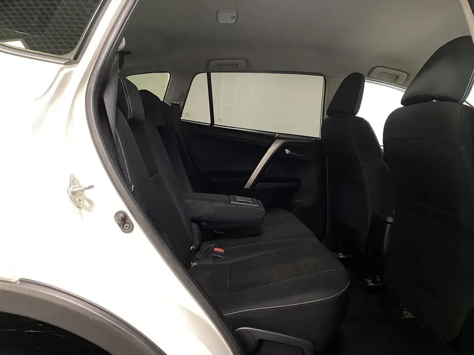 Toyota RAV4, 2017 г.