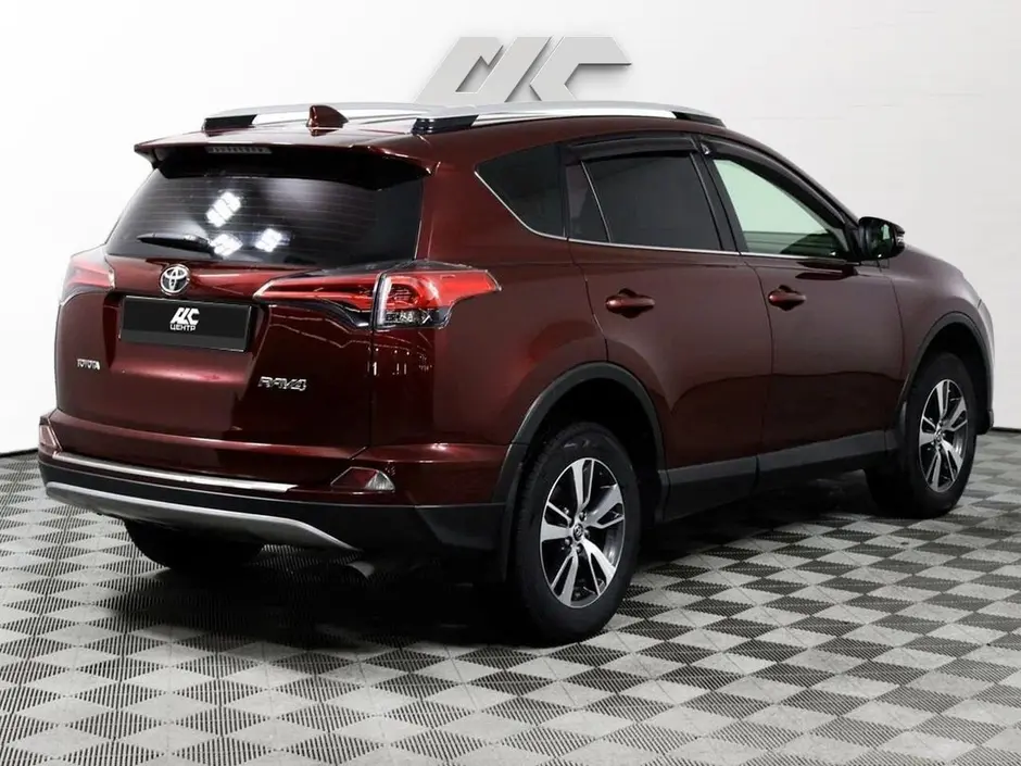 Toyota RAV4, 2017 г.