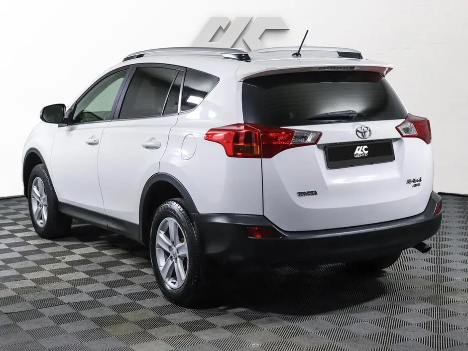 Toyota RAV4, 2013 г.