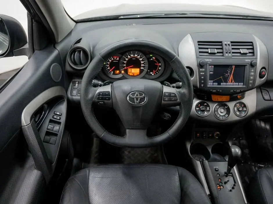 Toyota RAV4, 2012 г.