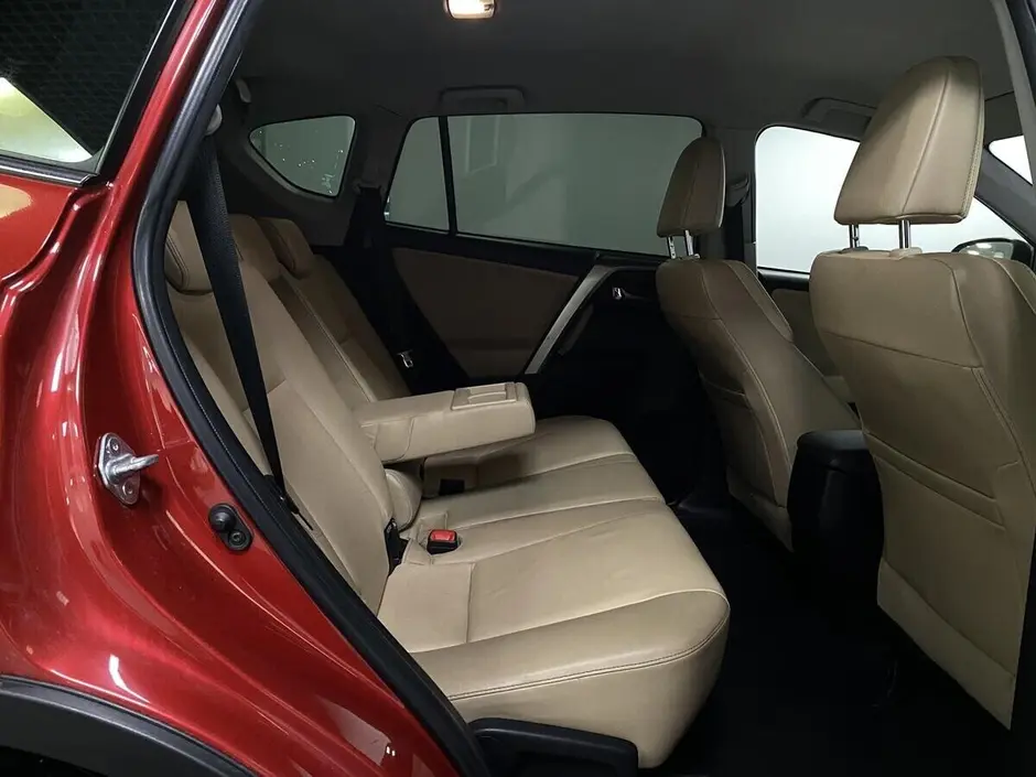 Toyota RAV4, 2014 г.