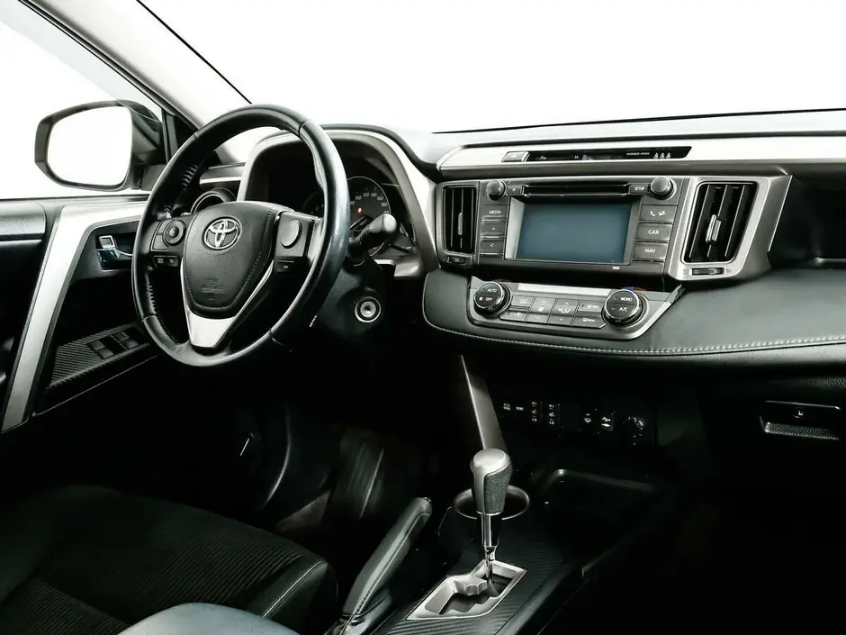 Toyota RAV4, 2015 г.