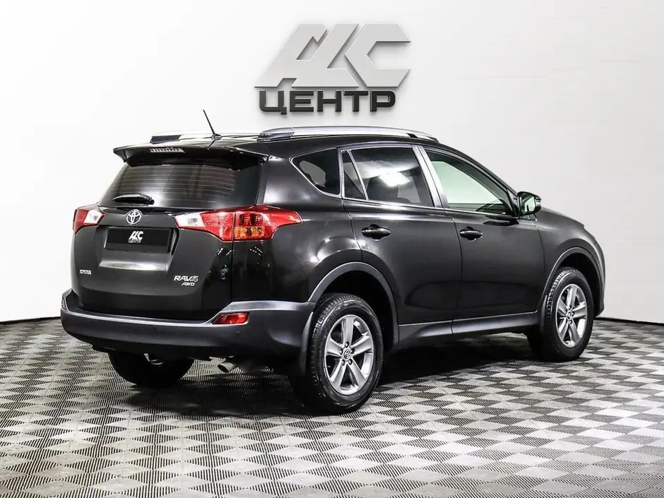 Toyota RAV4, 2015 г.
