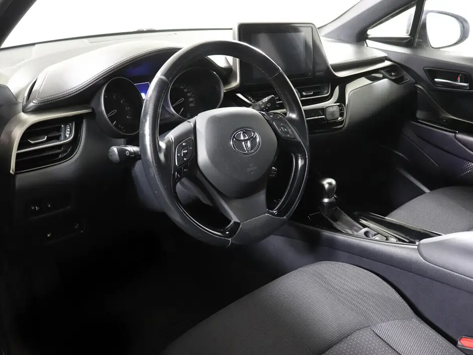 Toyota C-HR, 2018 г.