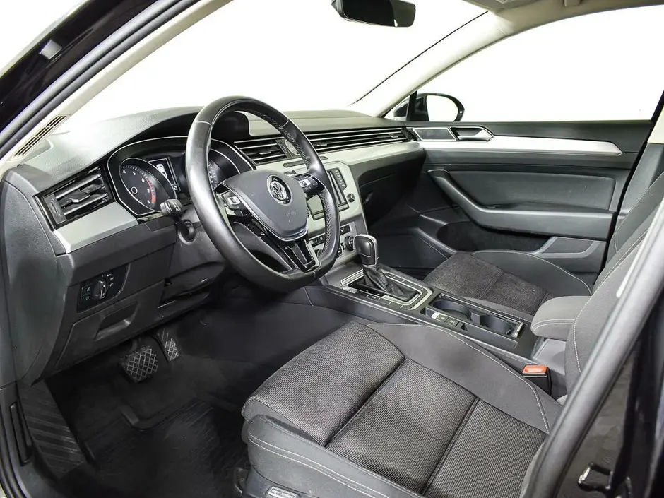 Volkswagen Passat, 2016 г.