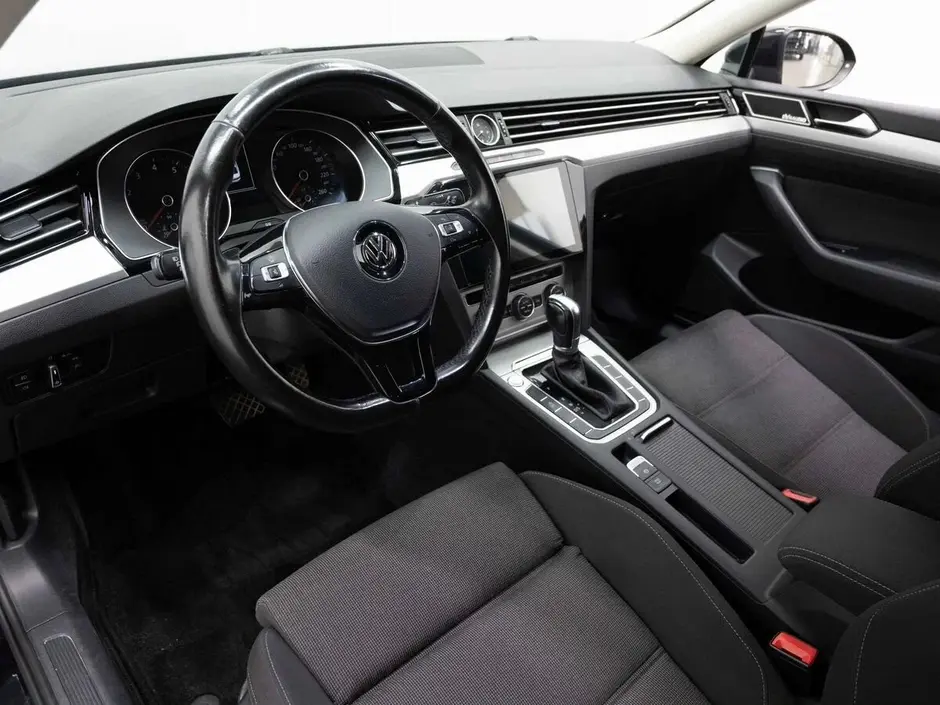 Volkswagen Passat, 2015 г.
