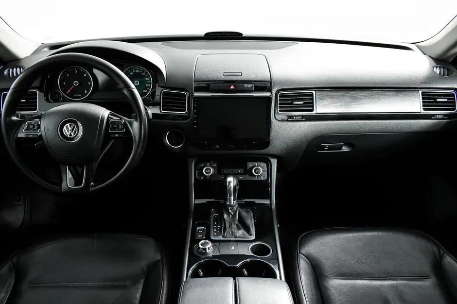 Volkswagen Touareg, 2012 г.