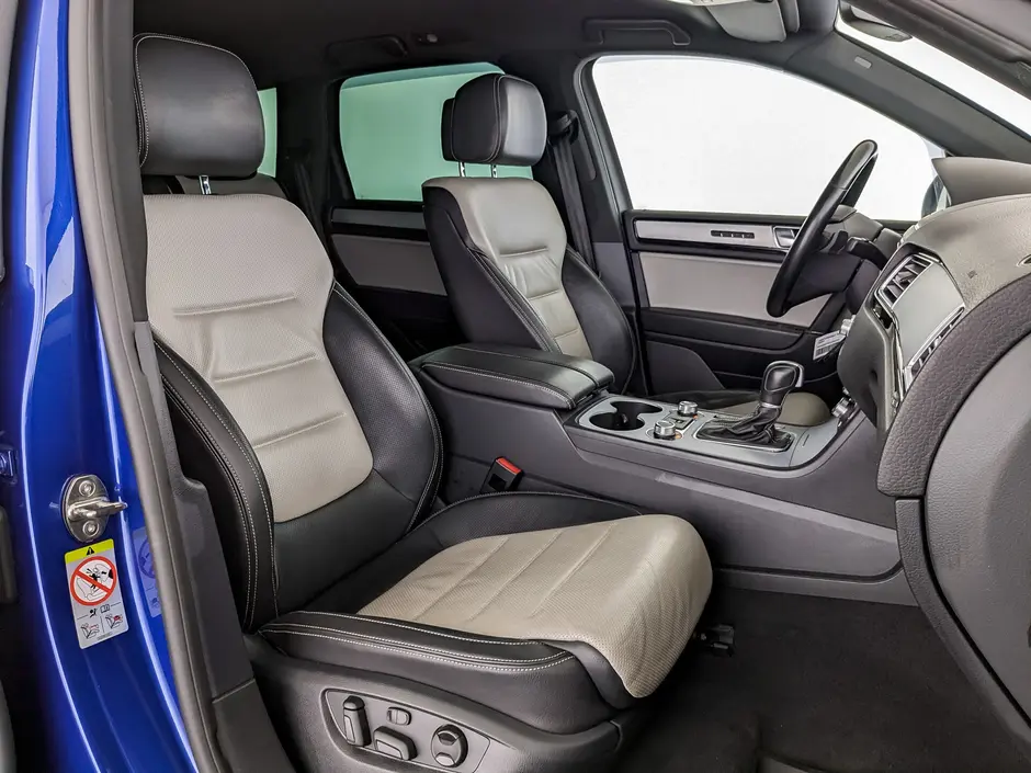 Volkswagen Touareg, 2015 г.