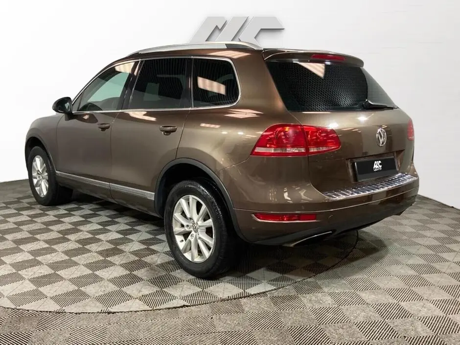 Volkswagen Touareg, 2011 г.