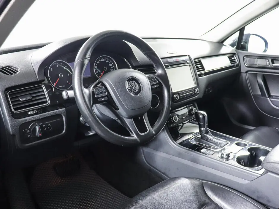Volkswagen Touareg, 2013 г.