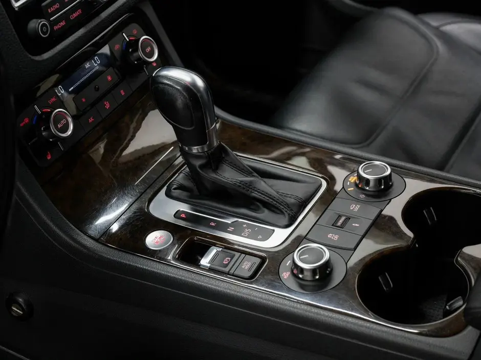 Volkswagen Touareg, 2013 г.