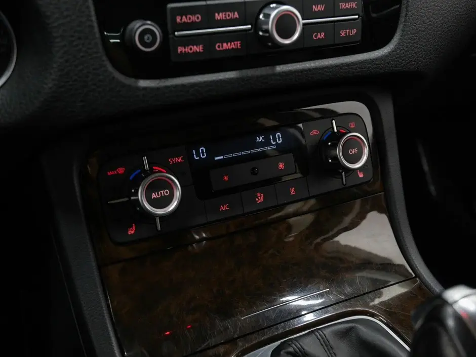 Volkswagen Touareg, 2013 г.