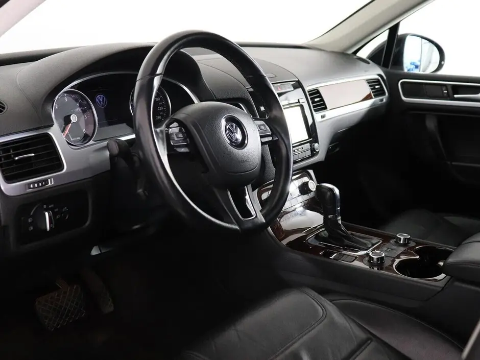Volkswagen Touareg, 2012 г.