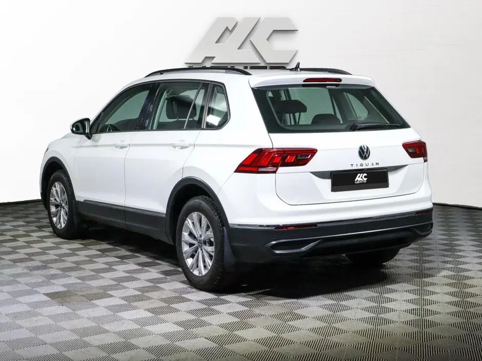 Volkswagen Tiguan, 2020 г.