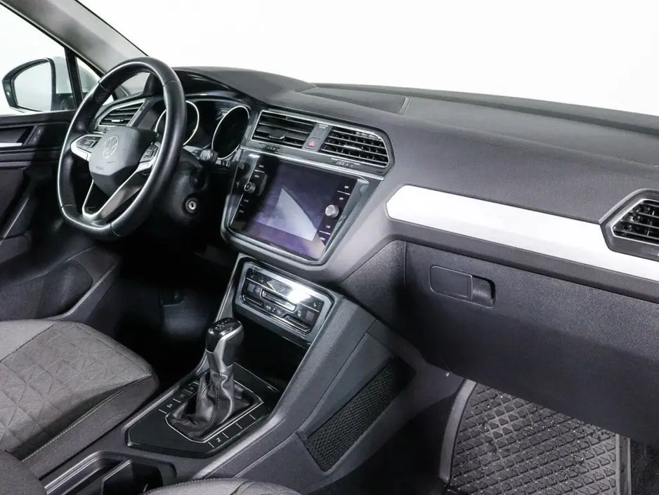 Volkswagen Tiguan, 2020 г.