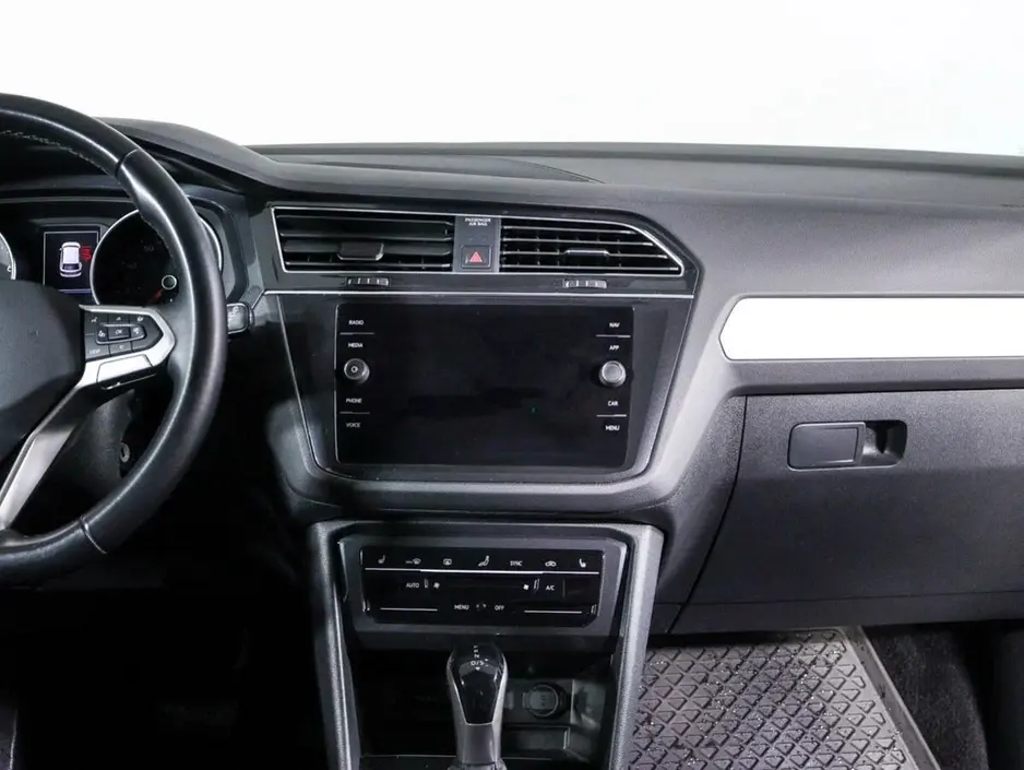 Volkswagen Tiguan, 2020 г.
