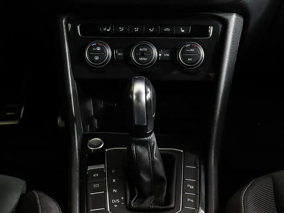 Volkswagen Tiguan, 2020 г.