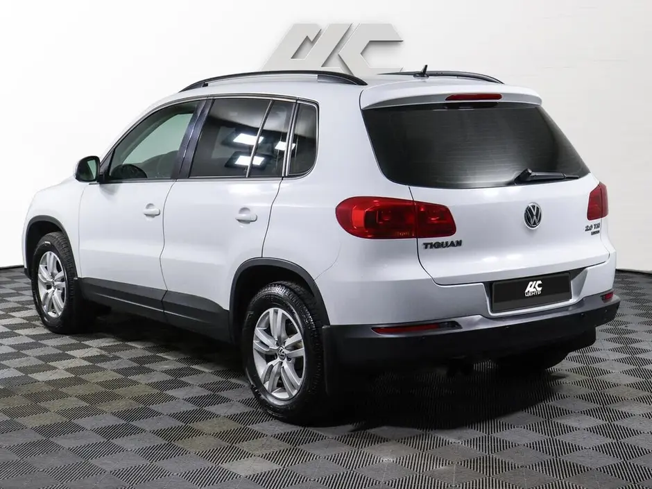 Volkswagen Tiguan, 2015 г.