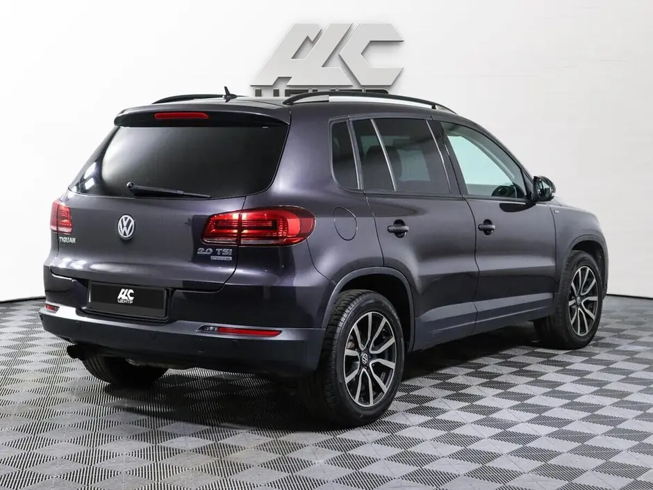 Volkswagen Tiguan, 2015 г.