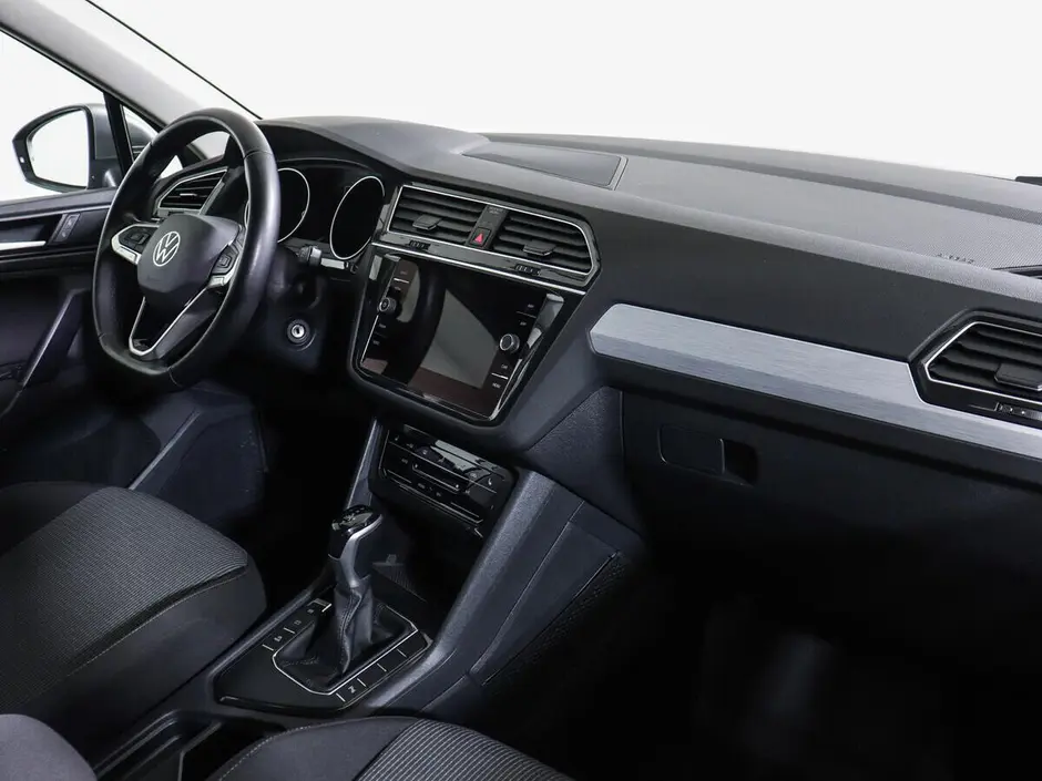 Volkswagen Tiguan, 2021 г.