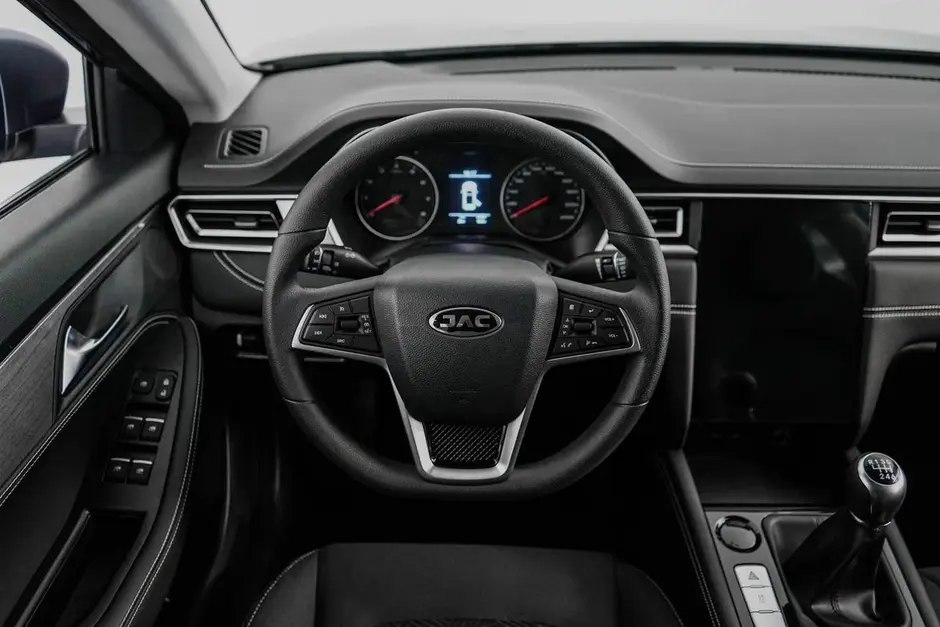 JAC J7, 2023 г.